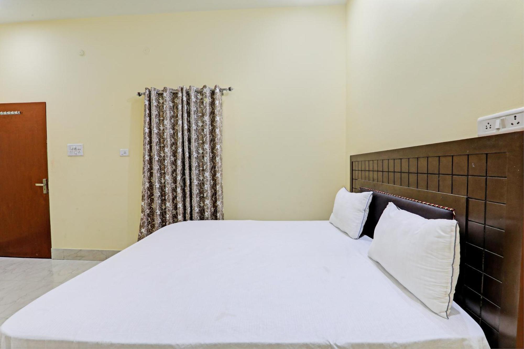 Hotel O Home Singhs Delight Варанасі Екстер'єр фото