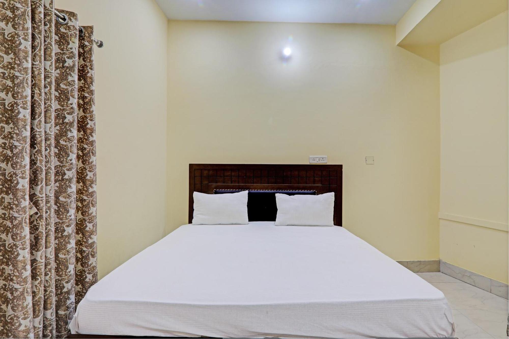 Hotel O Home Singhs Delight Варанасі Екстер'єр фото